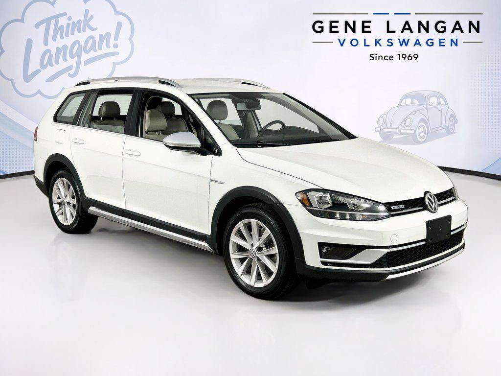 Used 2019 Volkswagen Golf Alltrack S AWD/4WD image 3