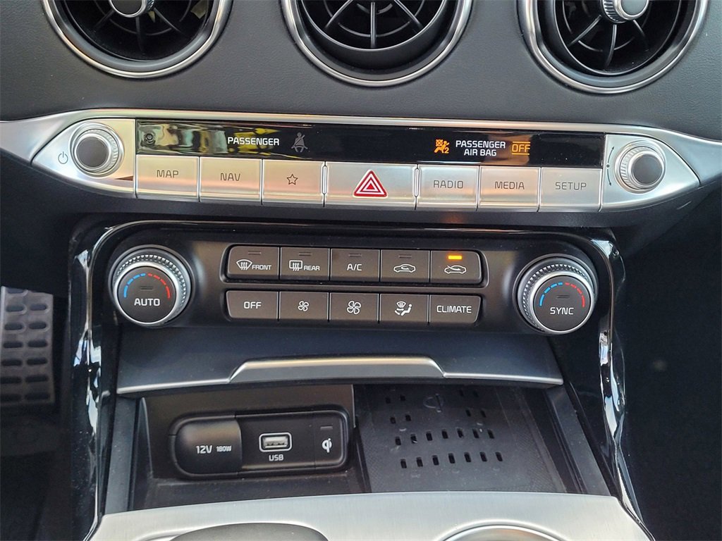 Used 2023 Kia Stinger GT2 image 18