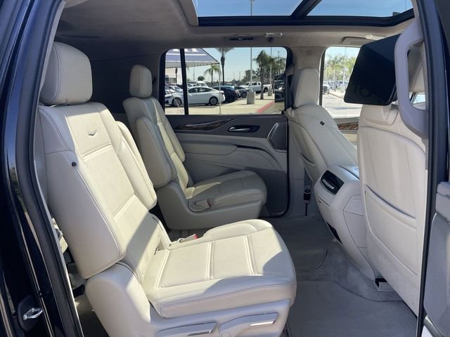 Used 2021 Cadillac Escalade ESV Sport Platinum AWD/4WD image 28