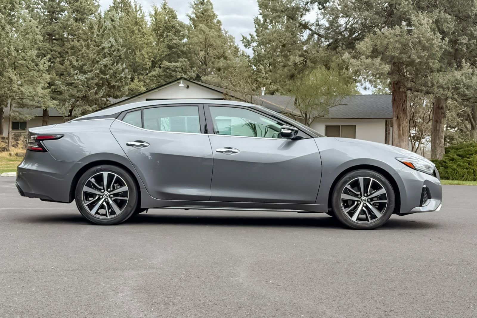Used 2022 Nissan Maxima SV w/ Floor Mat Group FWD video 3