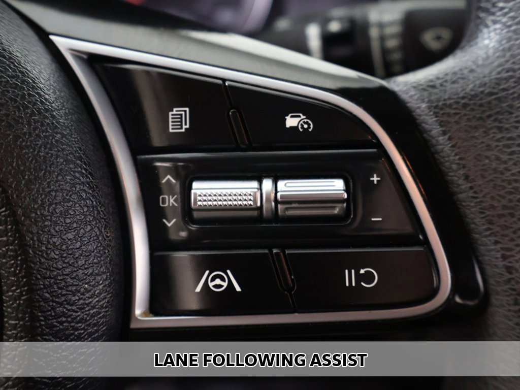 Used 2022 Kia Forte LXS w/ LXS Technology Package image 3