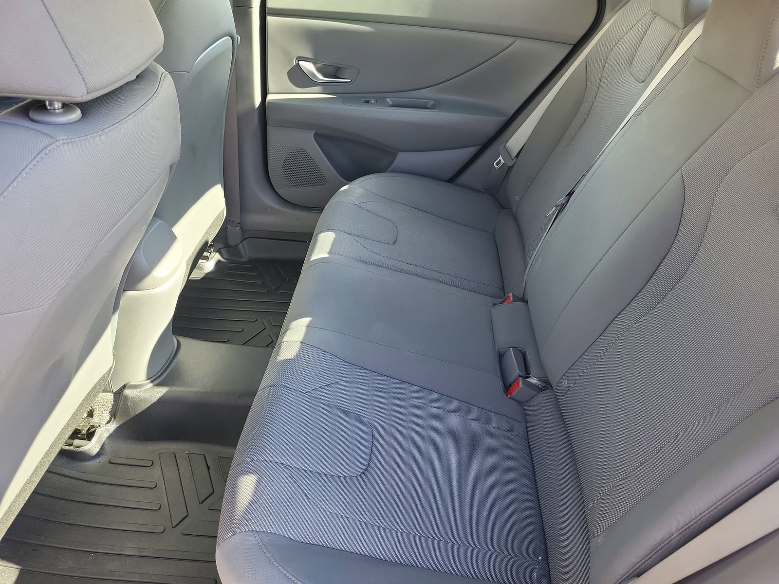 Used 2023 Hyundai Elantra SE image 25