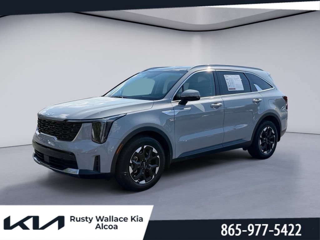 Used 2025 Kia Sorento S w/ Panoramic Sunroof Package