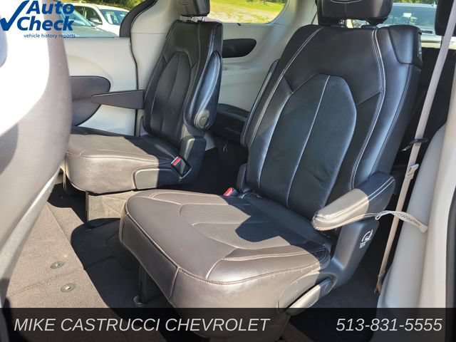 Used 2022 Chrysler Pacifica Touring-L FWD image 26