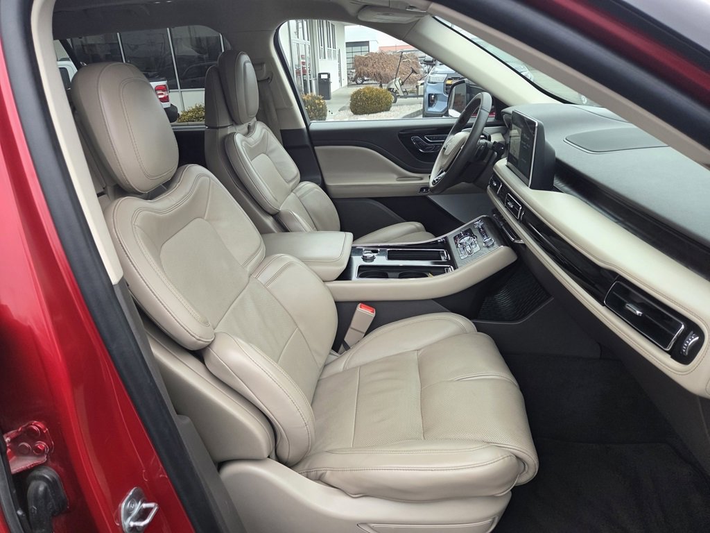 Used 2020 Lincoln Aviator Reserve w/ Equipment Group 201A image 20
