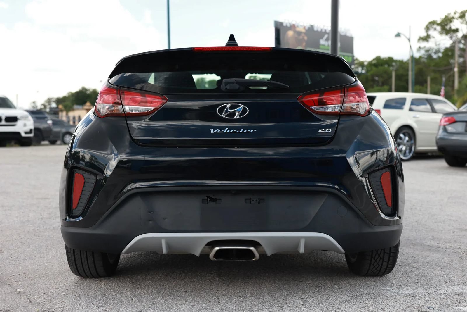 Used 2019 Hyundai Veloster 2.0 FWD image 5