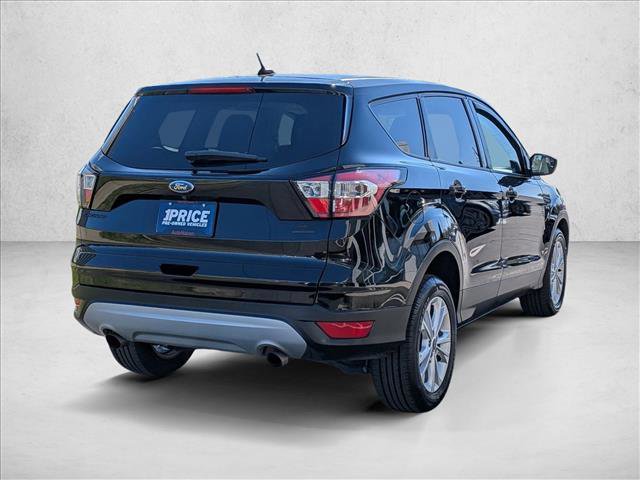 Used 2017 Ford Escape SE image 5