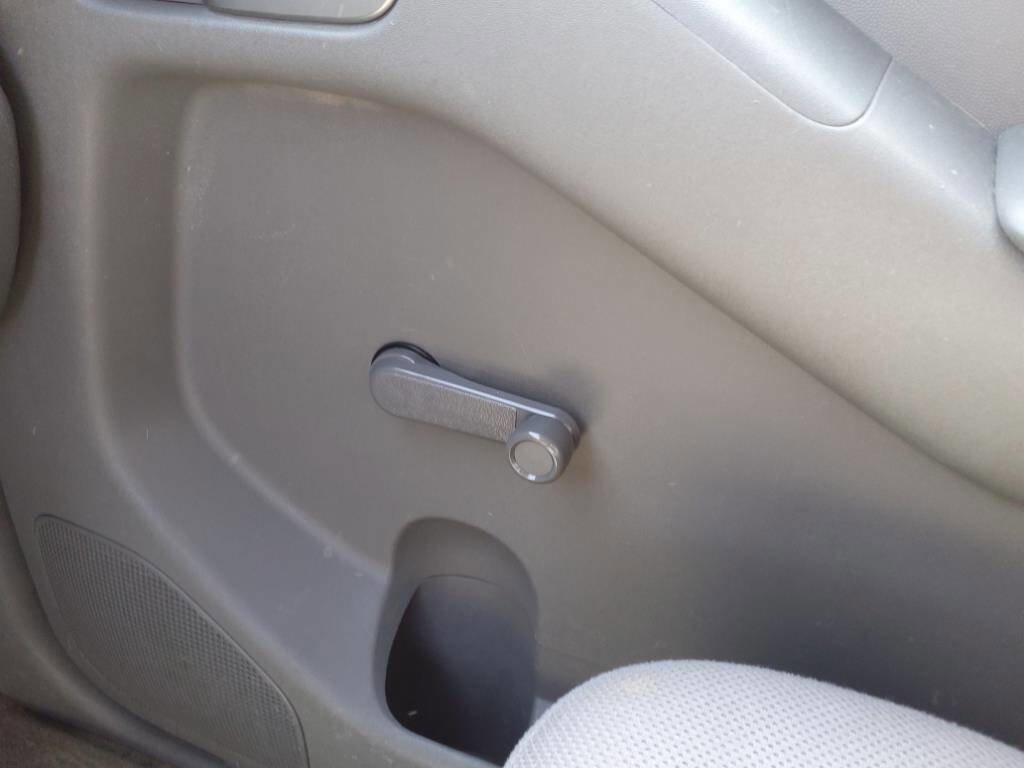 Used 2013 Nissan Frontier S image 20