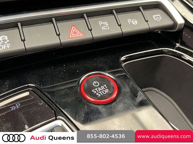 Used 2023 Audi RS e-tron GT w/ Carbon Performance Package AWD/4WD image 31