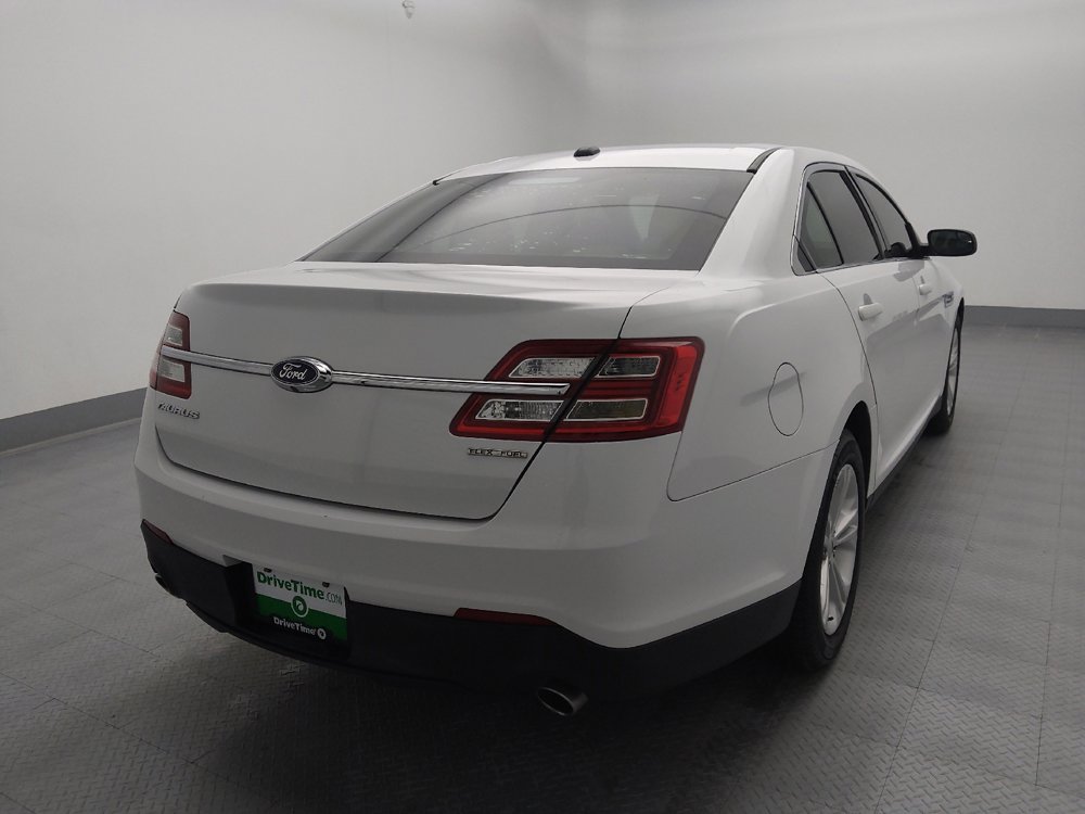 Used 2019 Ford Taurus SE image 7
