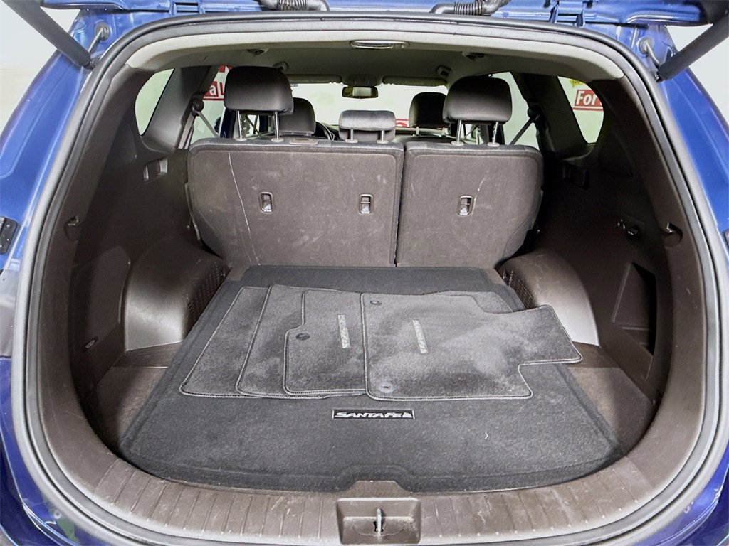 Used 2019 Hyundai Santa Fe SEL w/ Cargo Package image 28