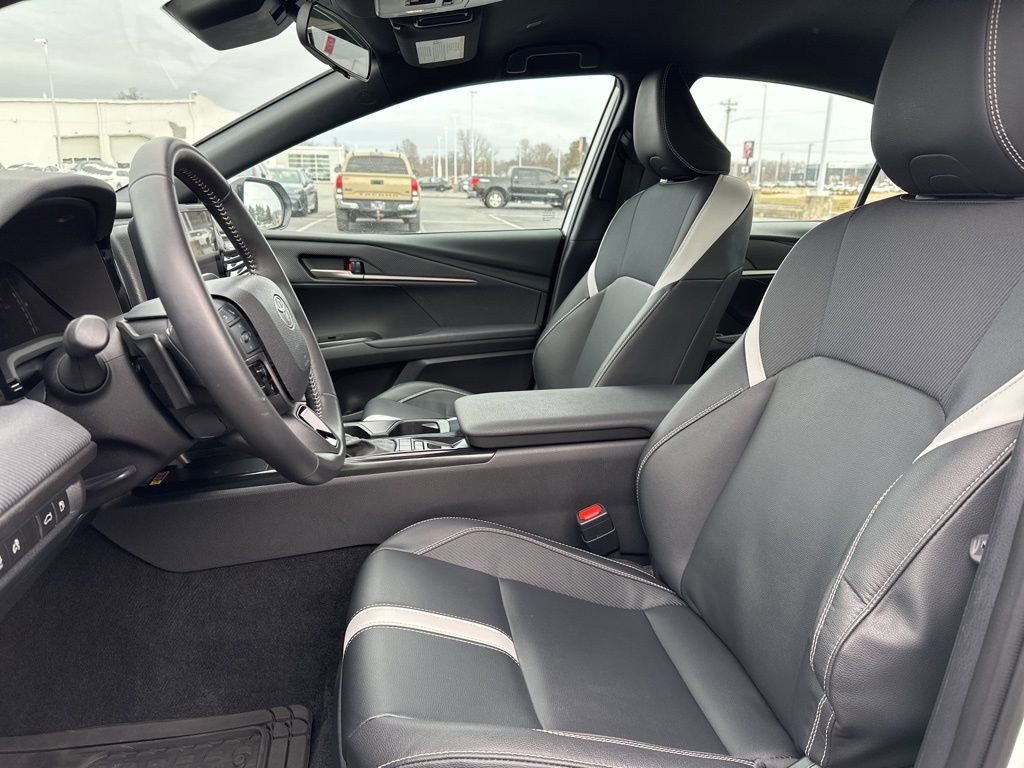 Certified 2025 Toyota Camry SE image 25