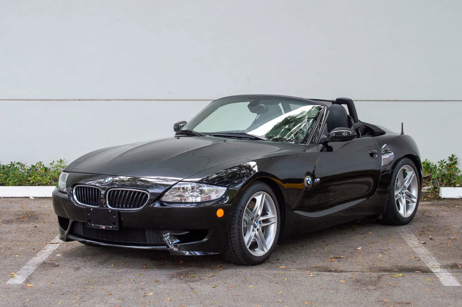 Used 2008 BMW M Roadster w/ Premium Pkg video 3