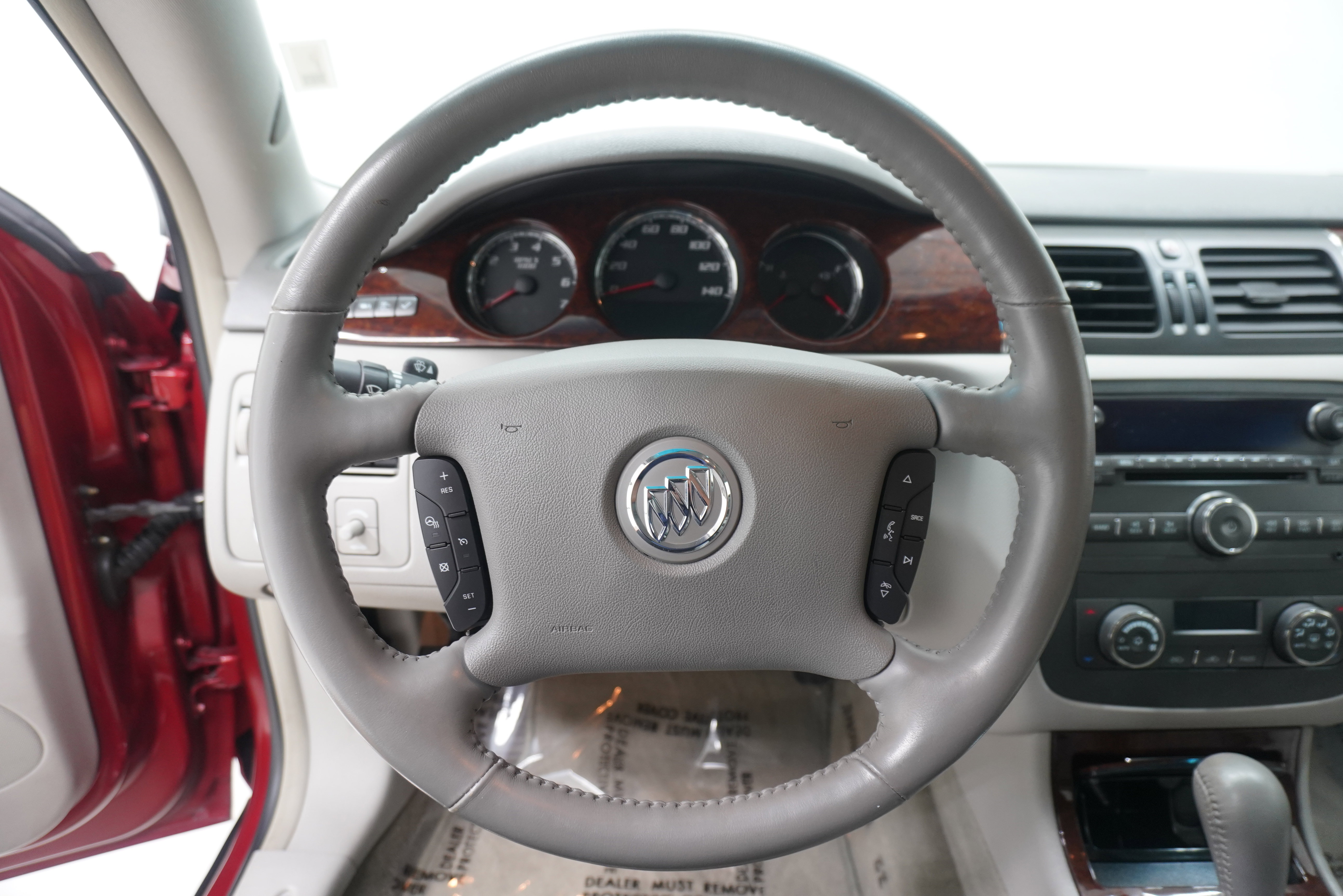 Used 2011 Buick Lucerne CXL w/ Driver Confidence Package FWD image 17