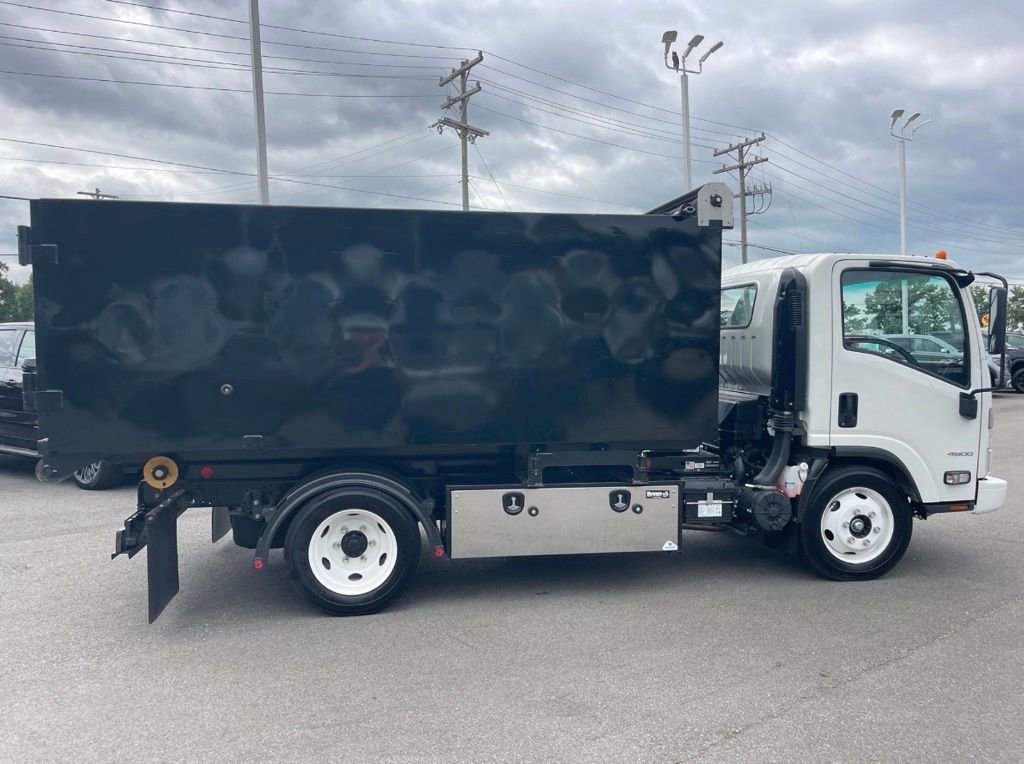 Used 2024 Chevrolet Low Cab Forward RWD image 6