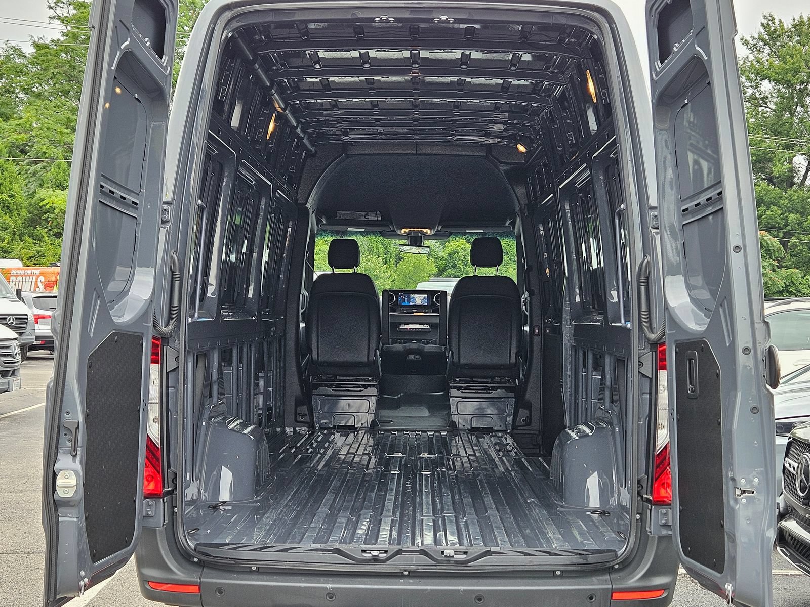 Certified 2025 Mercedes-Benz Sprinter 2500 image 27