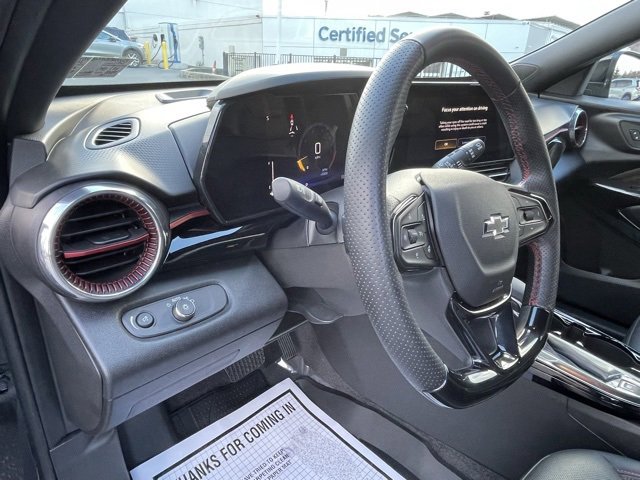 Certified 2025 Chevrolet Trax RS w/ Sunroof Package image 26