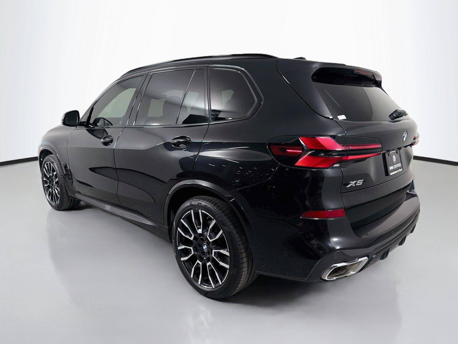 Used 2024 BMW X5 sDrive40i w/ M Sport Package RWD image 7