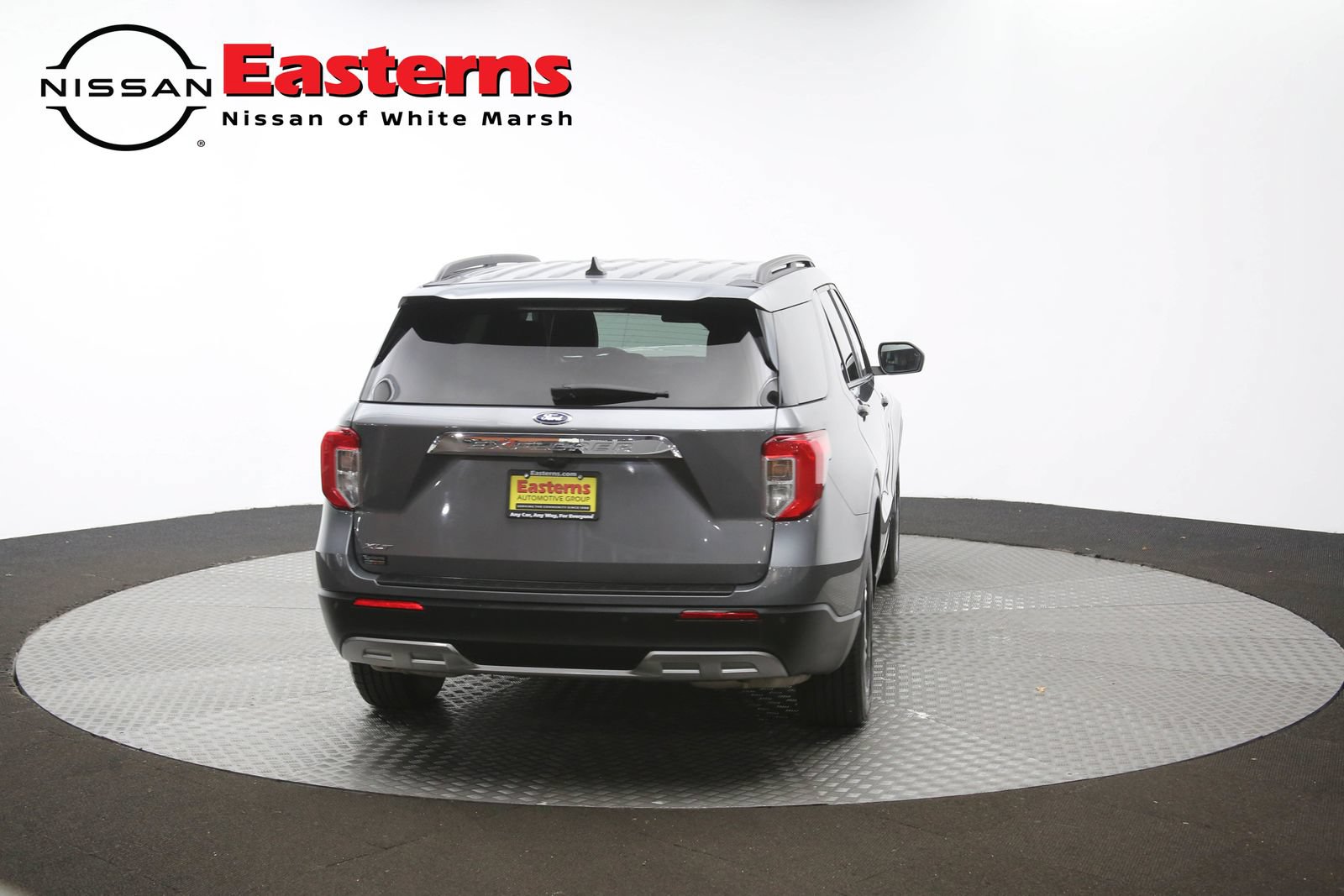 Used 2023 Ford Explorer XLT w/ Equipment Group 202A RWD image 38