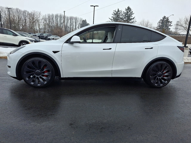 Used 2024 Tesla Model Y Performance image 4