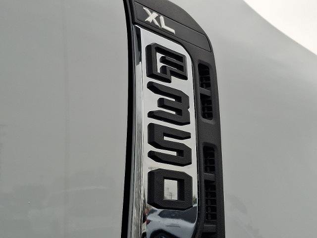 Certified 2024 Ford F350 XL w/ FX4 Off-Road Package image 29