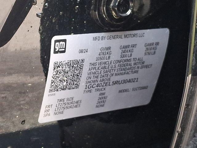 Used 2024 Chevrolet Silverado EV RST AWD/4WD image 31