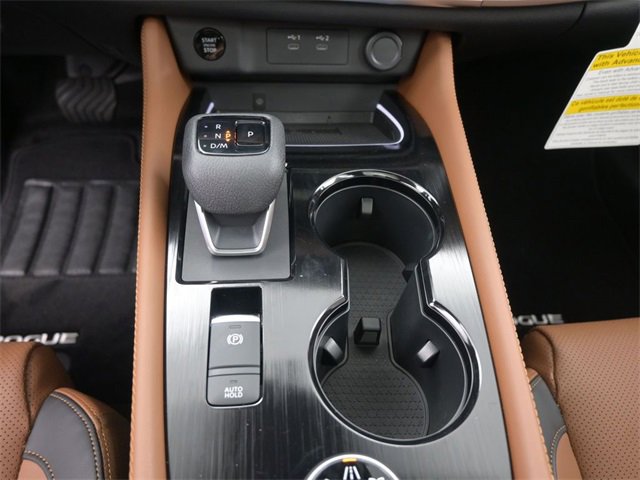 New 2026 Nissan Rogue Platinum w/ Platinum Premium Package image 3