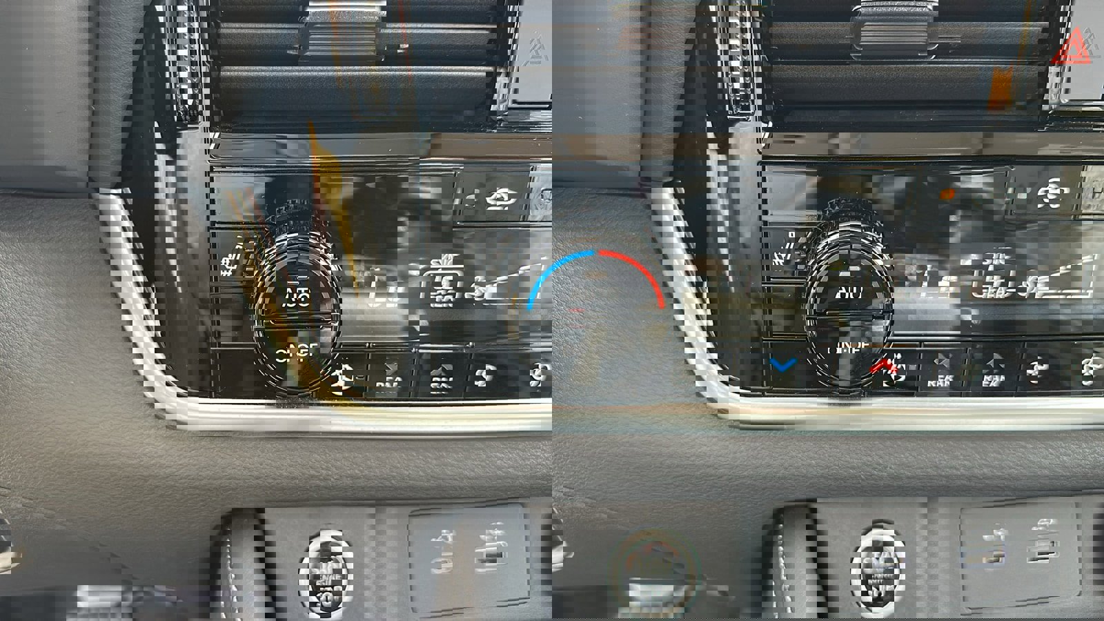 Used 2022 Nissan Rogue Platinum w/ Head-Up Display Package image 21