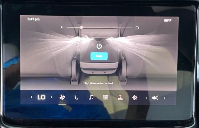 Used 2022 Tesla Model S image 17