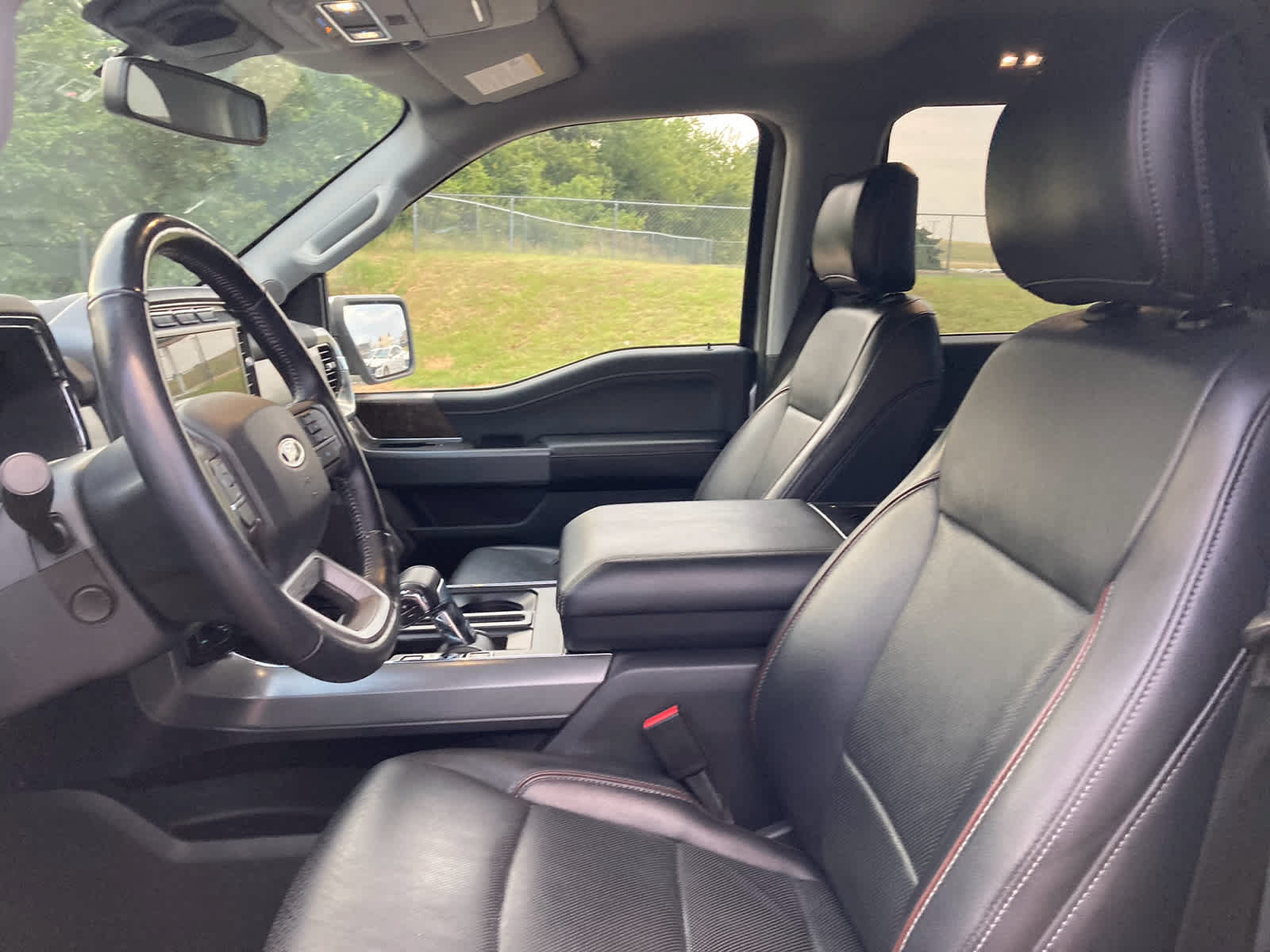 Used 2021 Ford F150 Lariat w/ Equipment Group 502A High AWD/4WD image 3