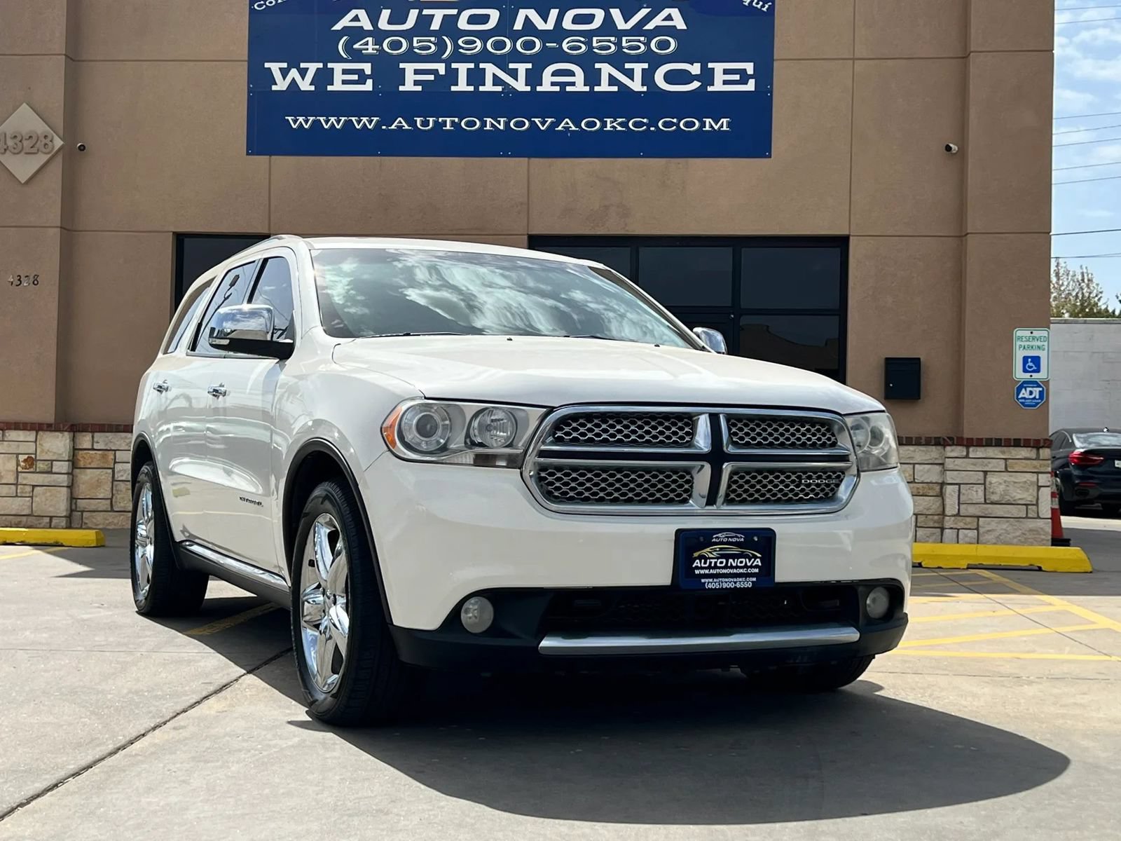 Used 2011 Dodge Durango Citadel w/ Trailer Tow Group IV AWD/4WD image 1