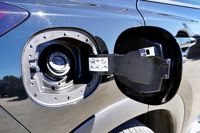Certified 2023 Nissan Rogue SL w/ SL Premium Package FWD image 12