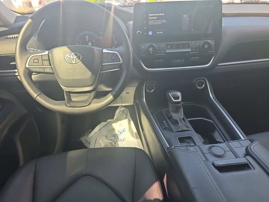 Used 2025 Toyota Grand Highlander FWD image 21