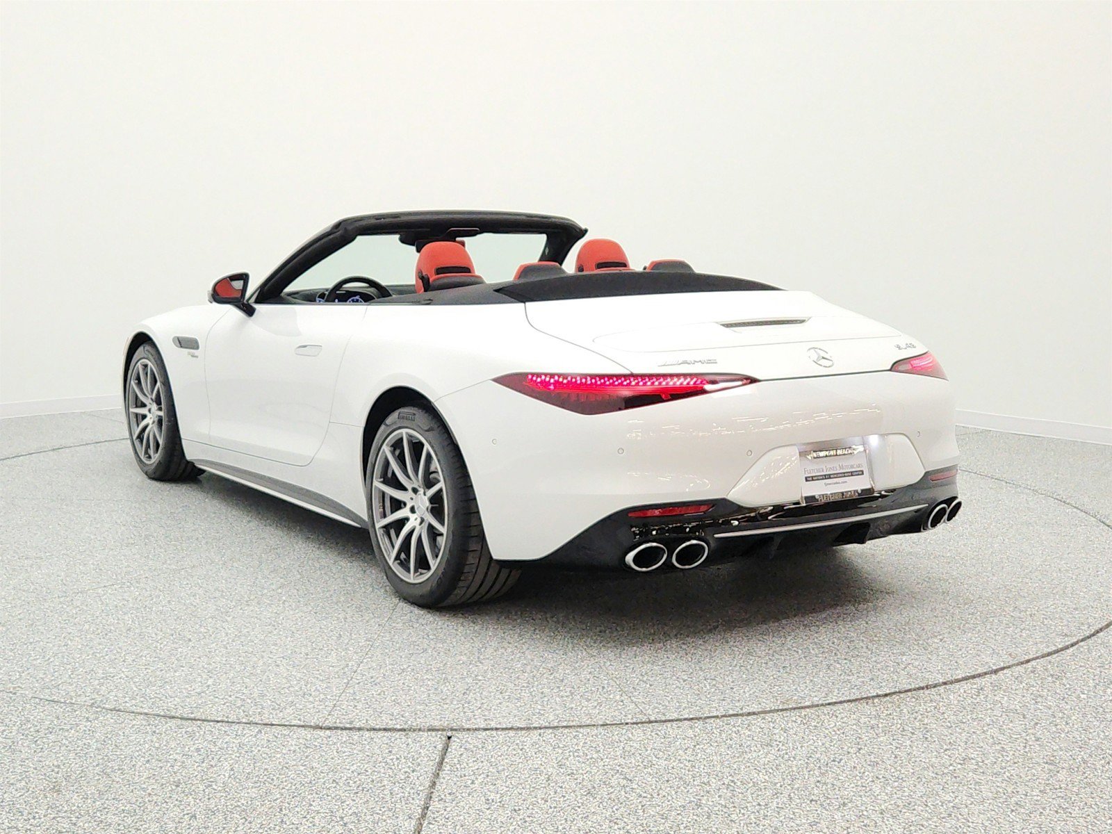 Used 2023 Mercedes-Benz SL 43 AMG w/ Driver Assistance Package image 8