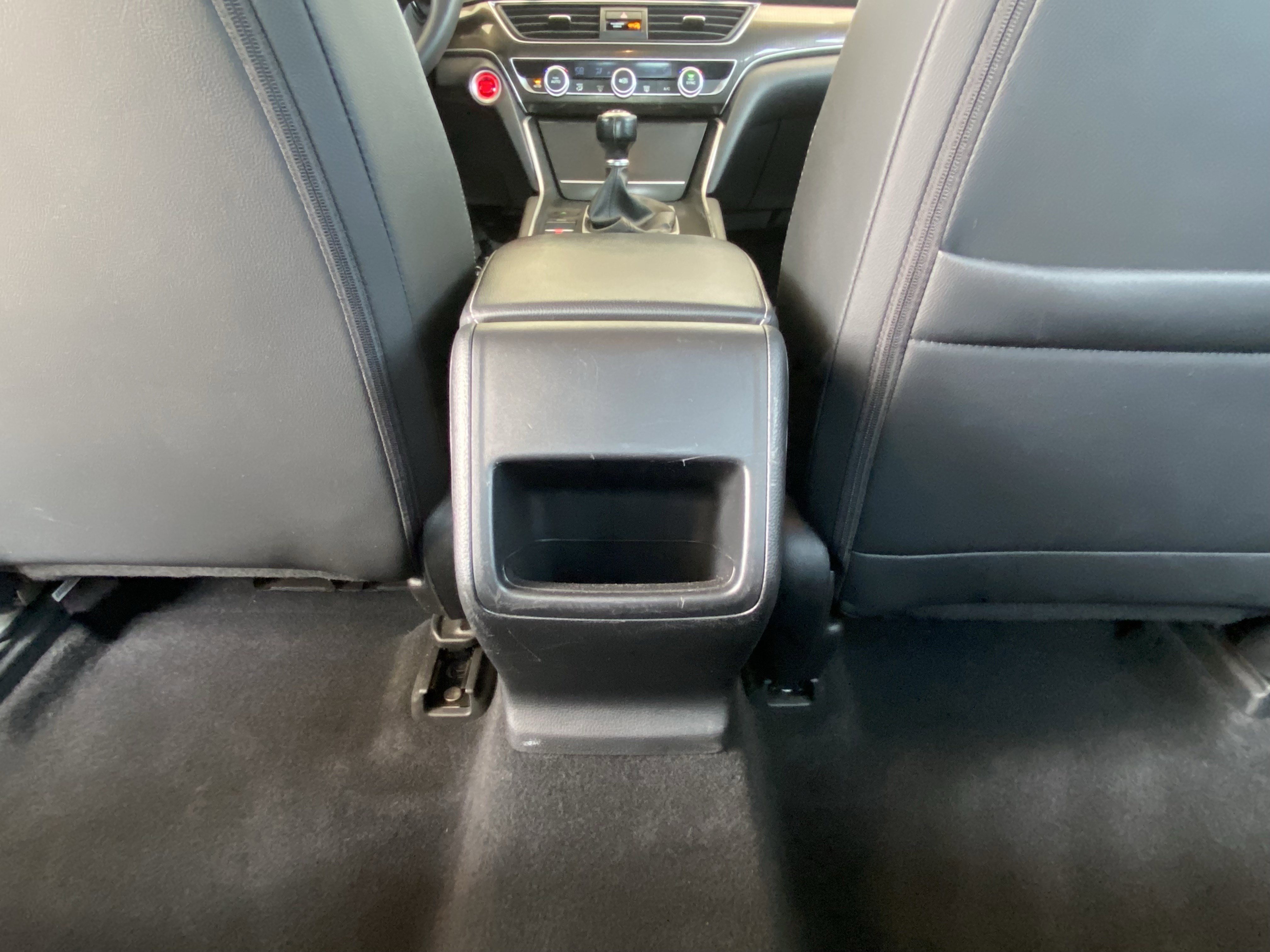 Used 2018 Honda Accord Sport image 32