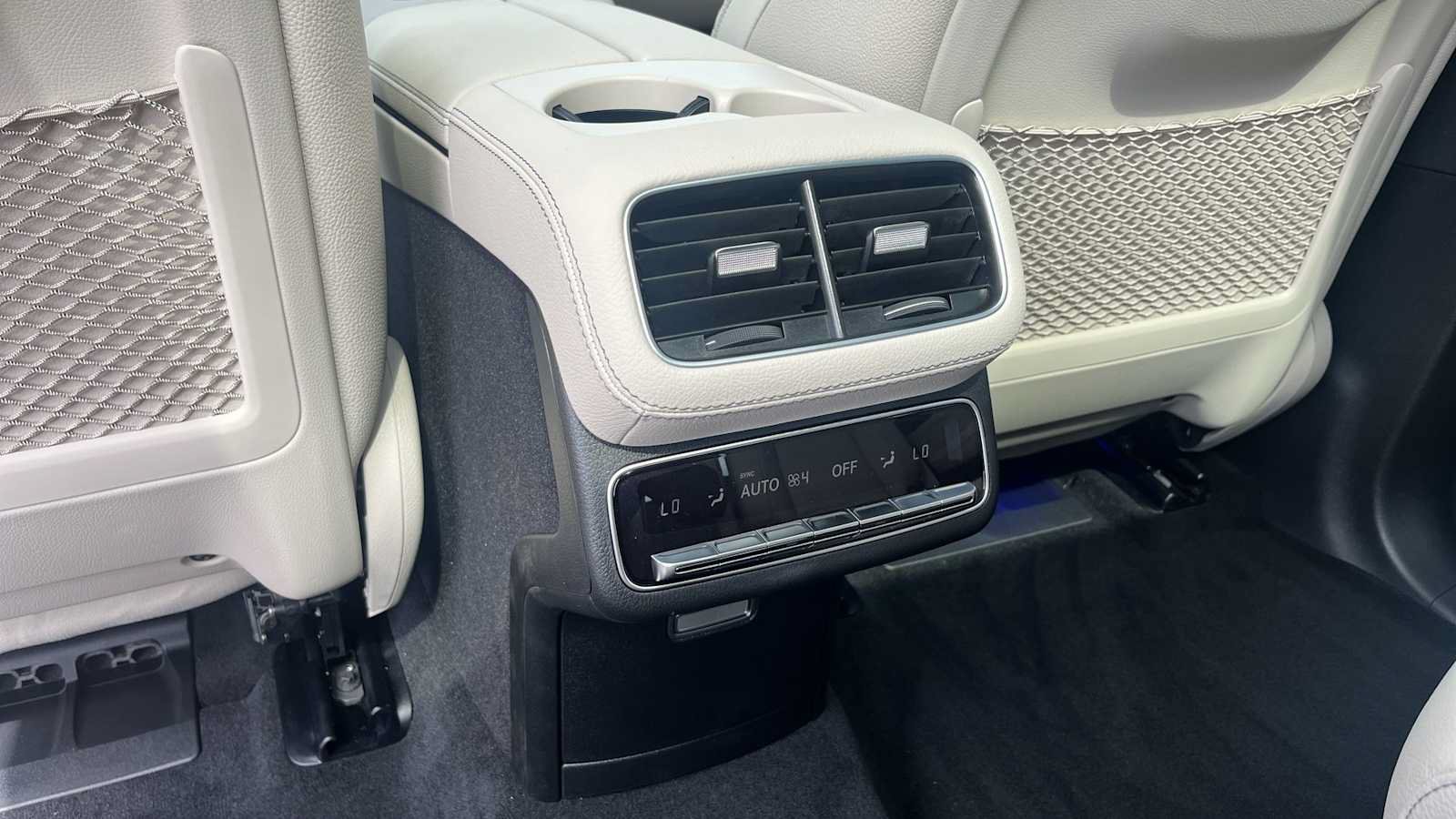New 2026 Mercedes-Benz GLS 580 4MATIC image 37