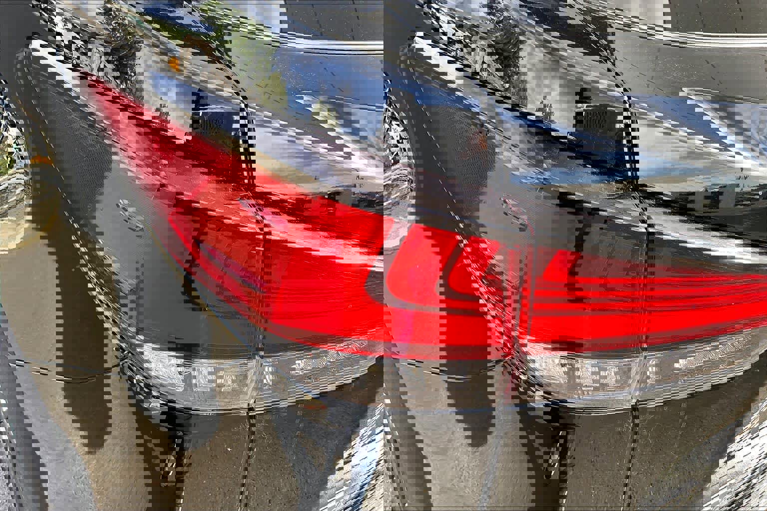 Used 2020 Lexus RX 450h F Sport w/ Accessory Package AWD/4WD image 27