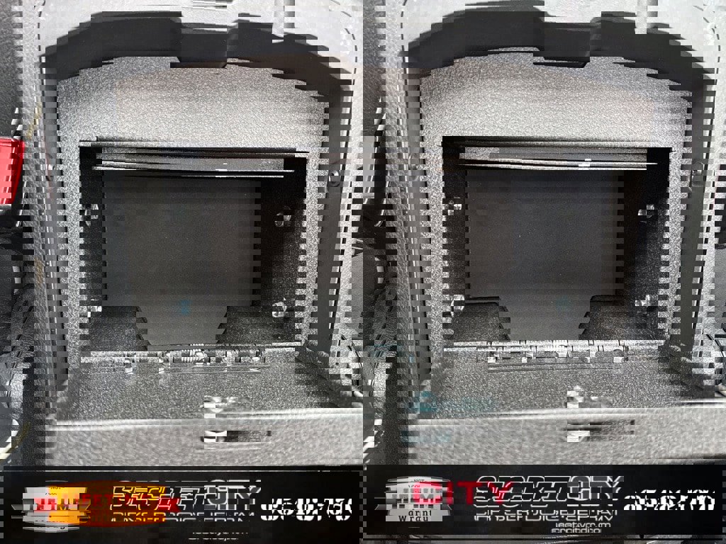 Used 2018 RAM 3500 Laramie Longhorn image 42