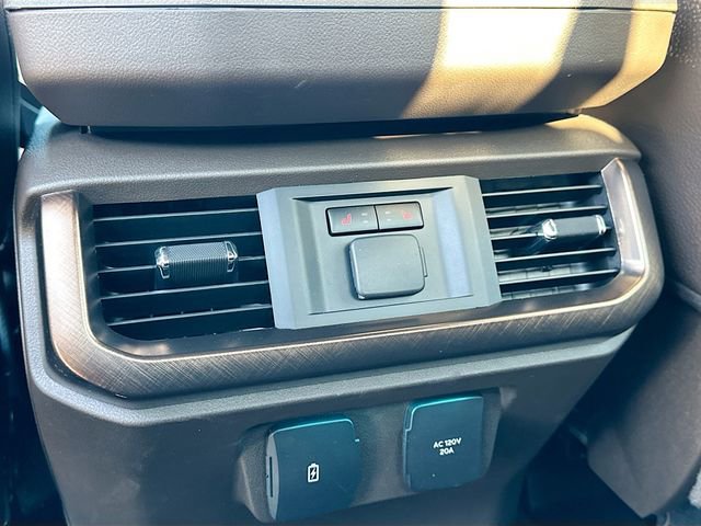 Used 2024 Ford F150 King Ranch w/ FX4 Off-Road Package image 27
