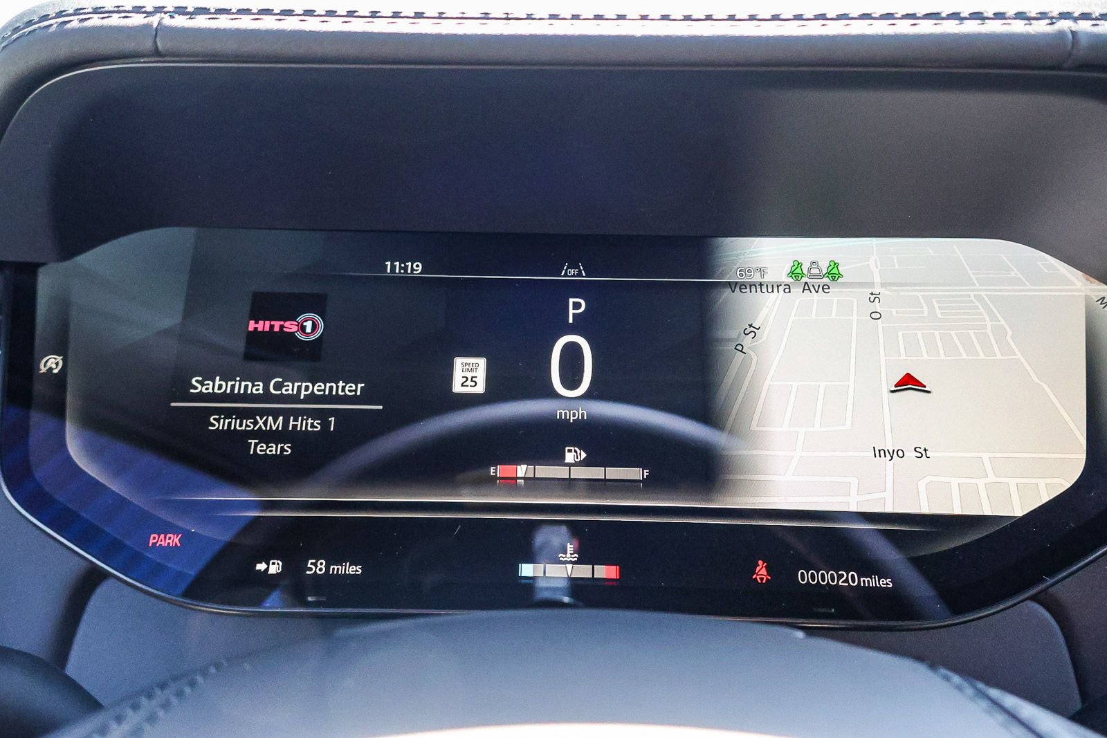 New 2025 Land Rover Range Rover SE image 38