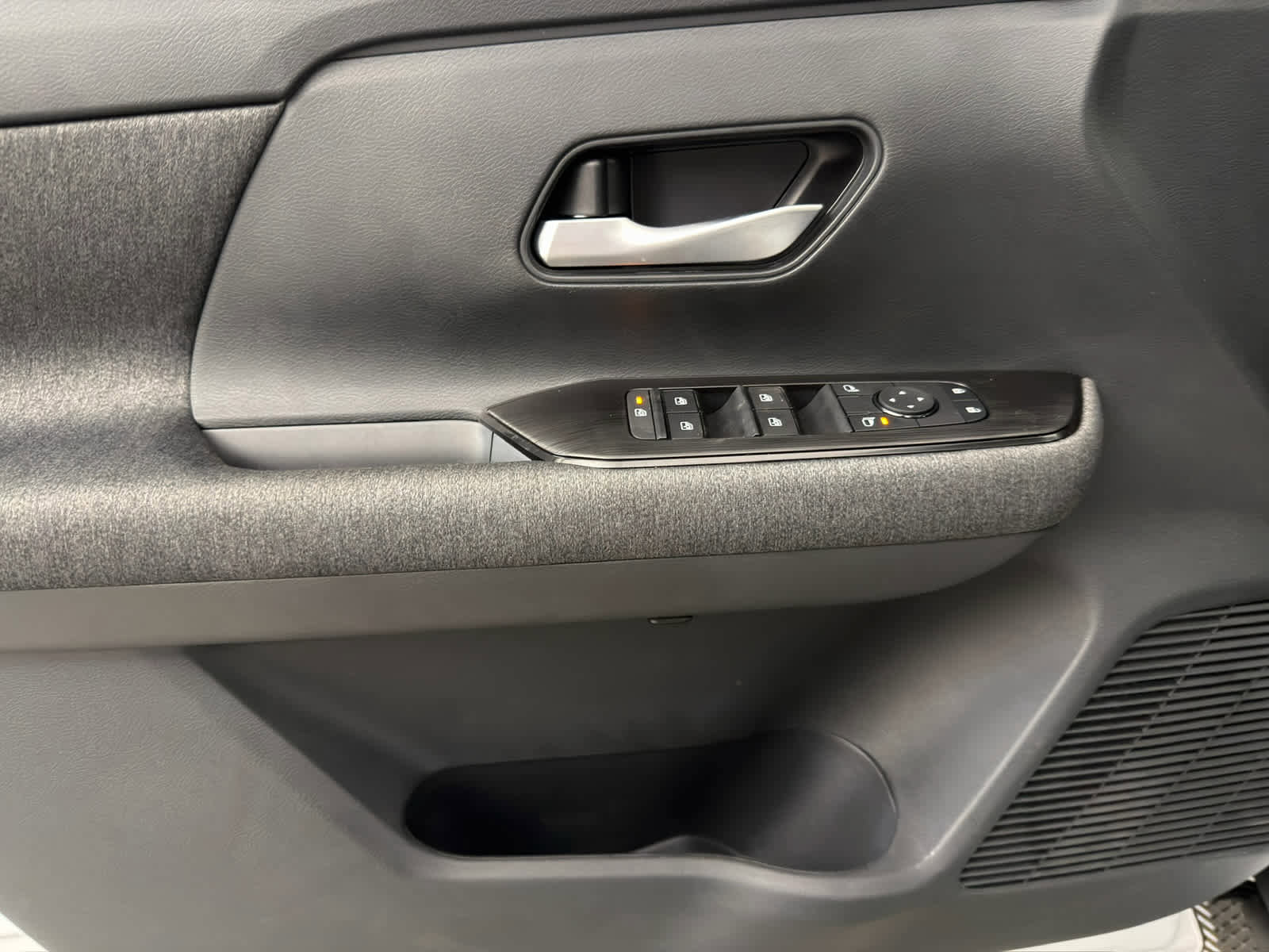 New 2026 Nissan Kicks SV w/ SV Premium Package FWD image 22