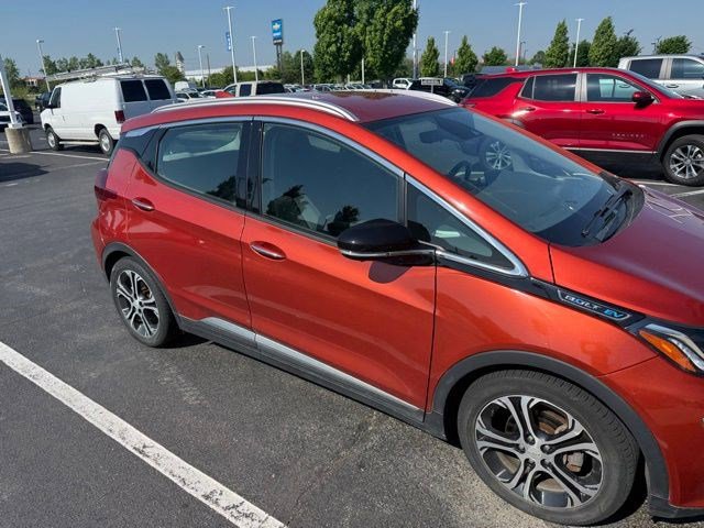 Used 2020 Chevrolet Bolt Premier w/ Infotainment Package FWD image 21
