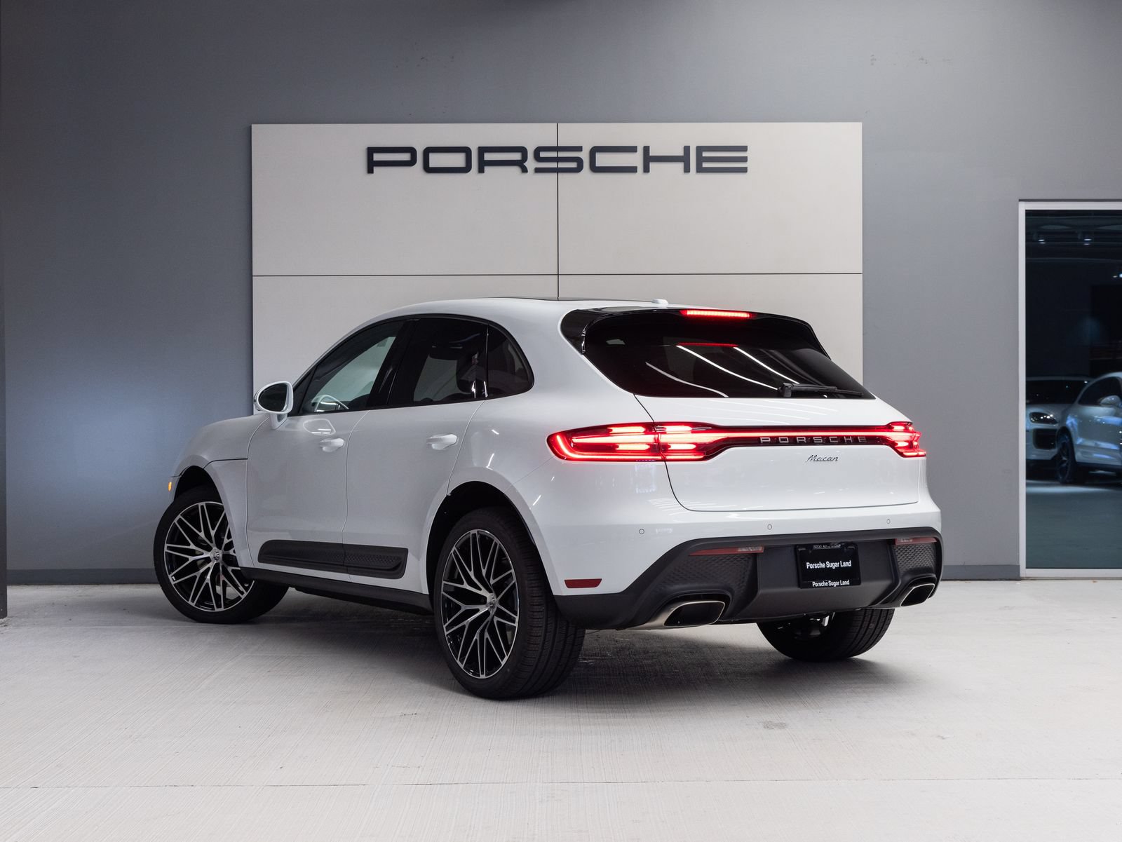 New 2026 Porsche Macan AWD/4WD image 3