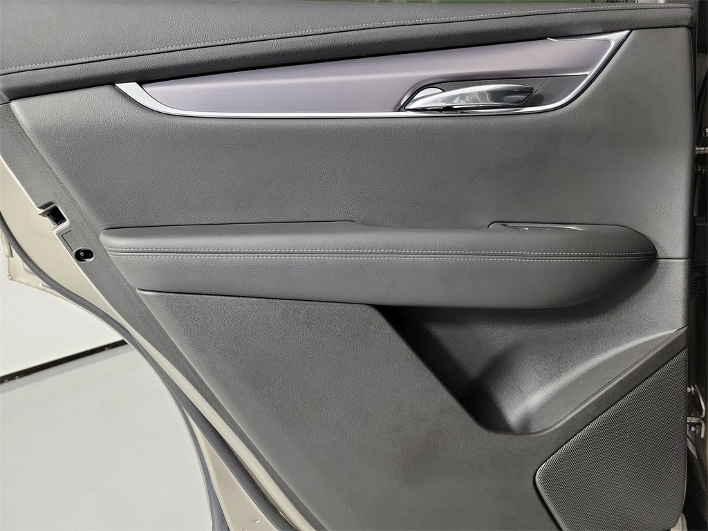 Certified 2023 Cadillac XT6 Luxury image 14