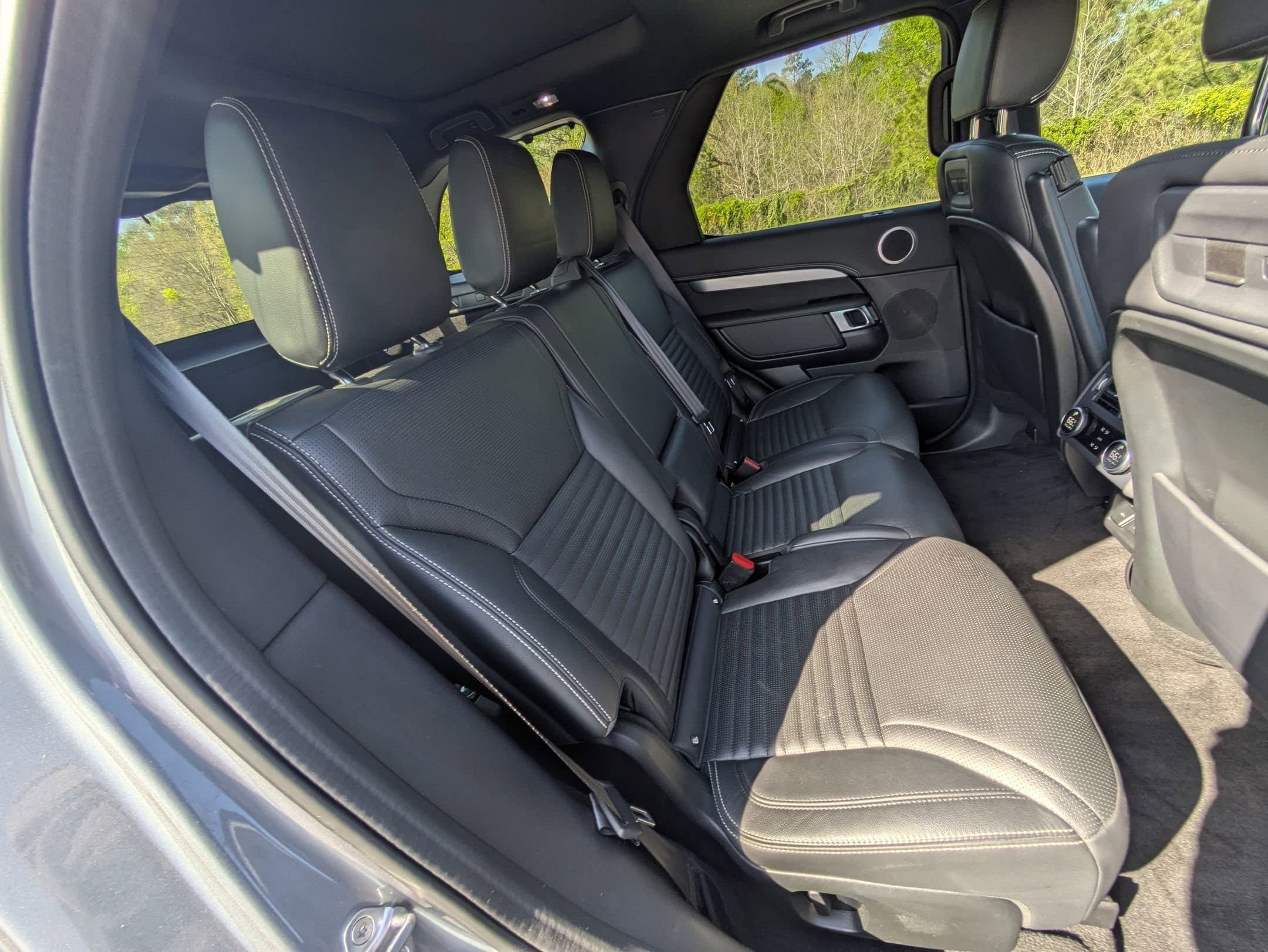 Used 2022 Land Rover Discovery S R-Dynamic AWD/4WD image 30