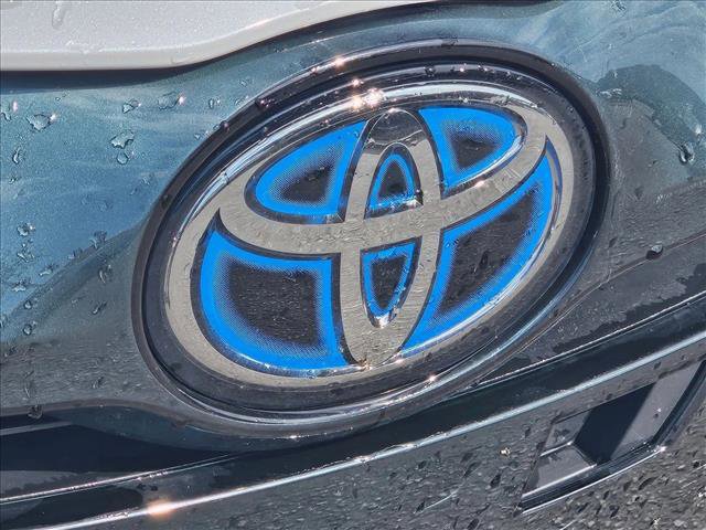 Used 2021 Toyota Prius Prime LE image 5