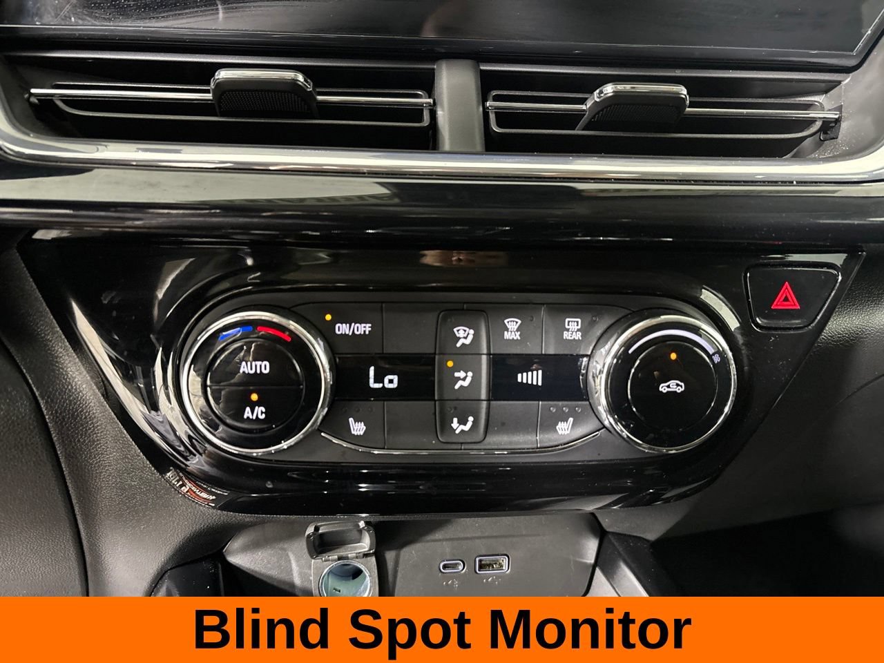 Used 2026 Chevrolet Trax ACTIV w/ Sunroof Package FWD image 19