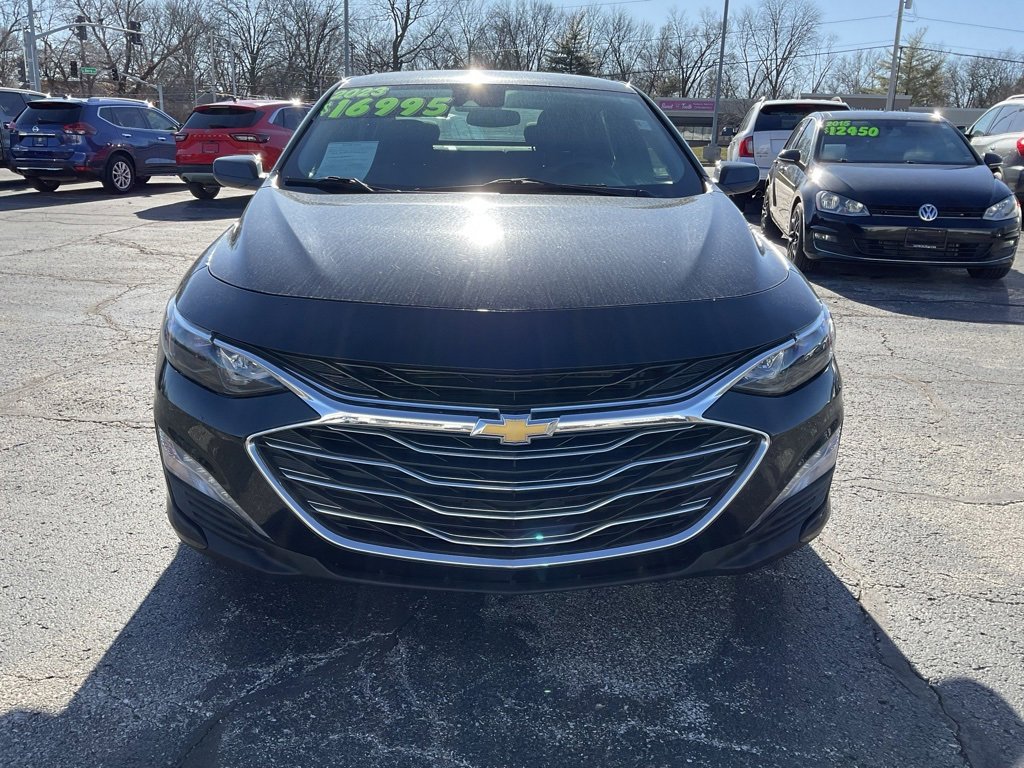 Used 2023 Chevrolet Malibu LT image 2