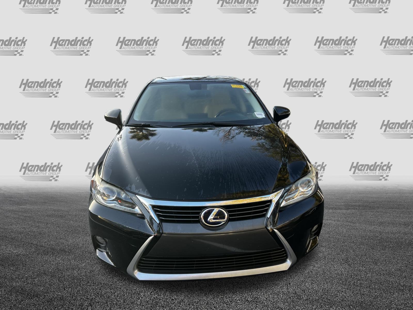 Used 2015 Lexus CT 200h w/ Navigation Package image 3