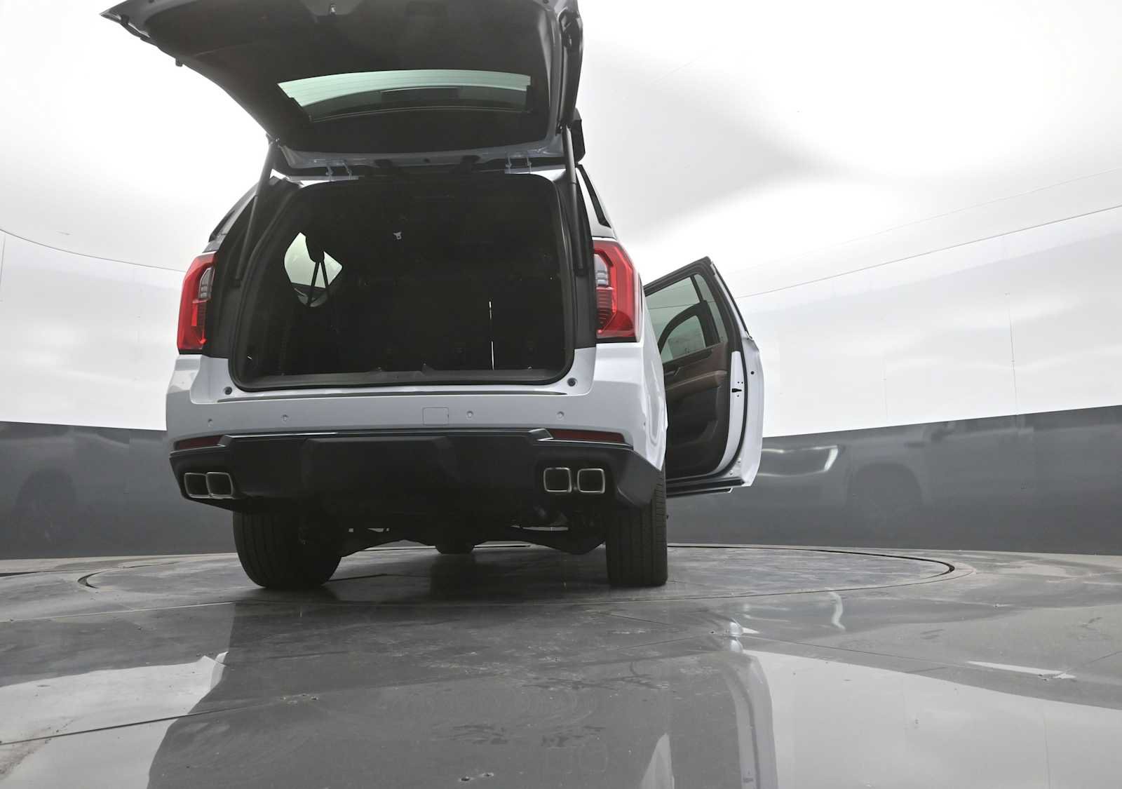 New 2026 GMC Yukon XL Denali Ultimate AWD/4WD image 56